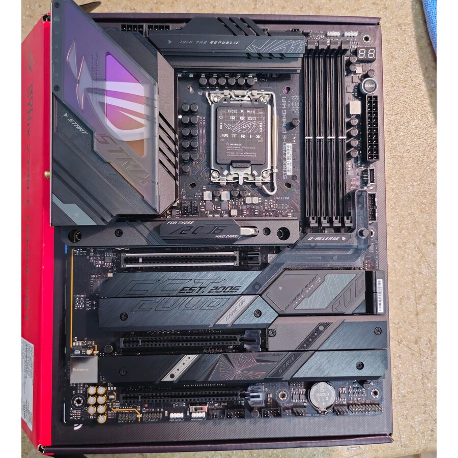 Placa de baza Resigilat ROG Strix Z790-E Gaming WiFi